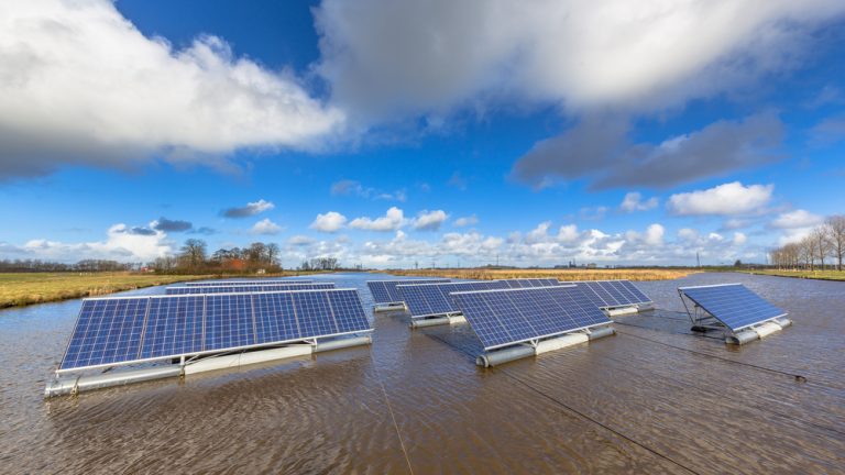 ntpc-installed-india-s-largest-floating-solar-pv-plant-at-kayamkulam-in